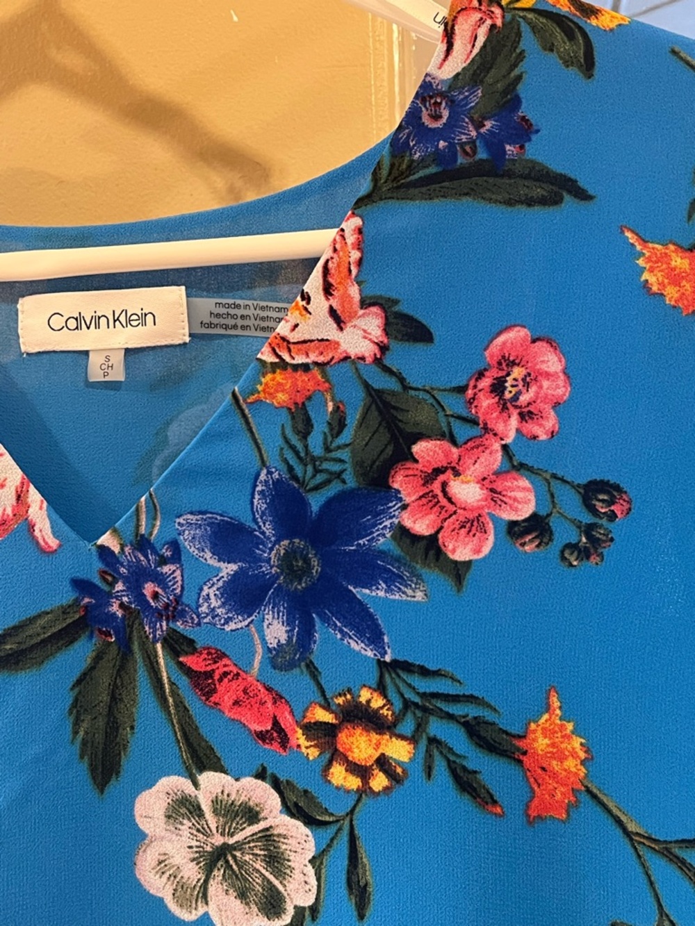 Calvin Klein Blue Floral V-Neck Sheer Sleeves Blouse